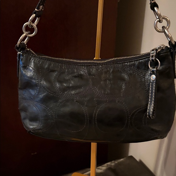 Vintage Coach Signature C Leather Shoulder Bag with Silver AccentsB1126-F15141 - Picture 8 of 10